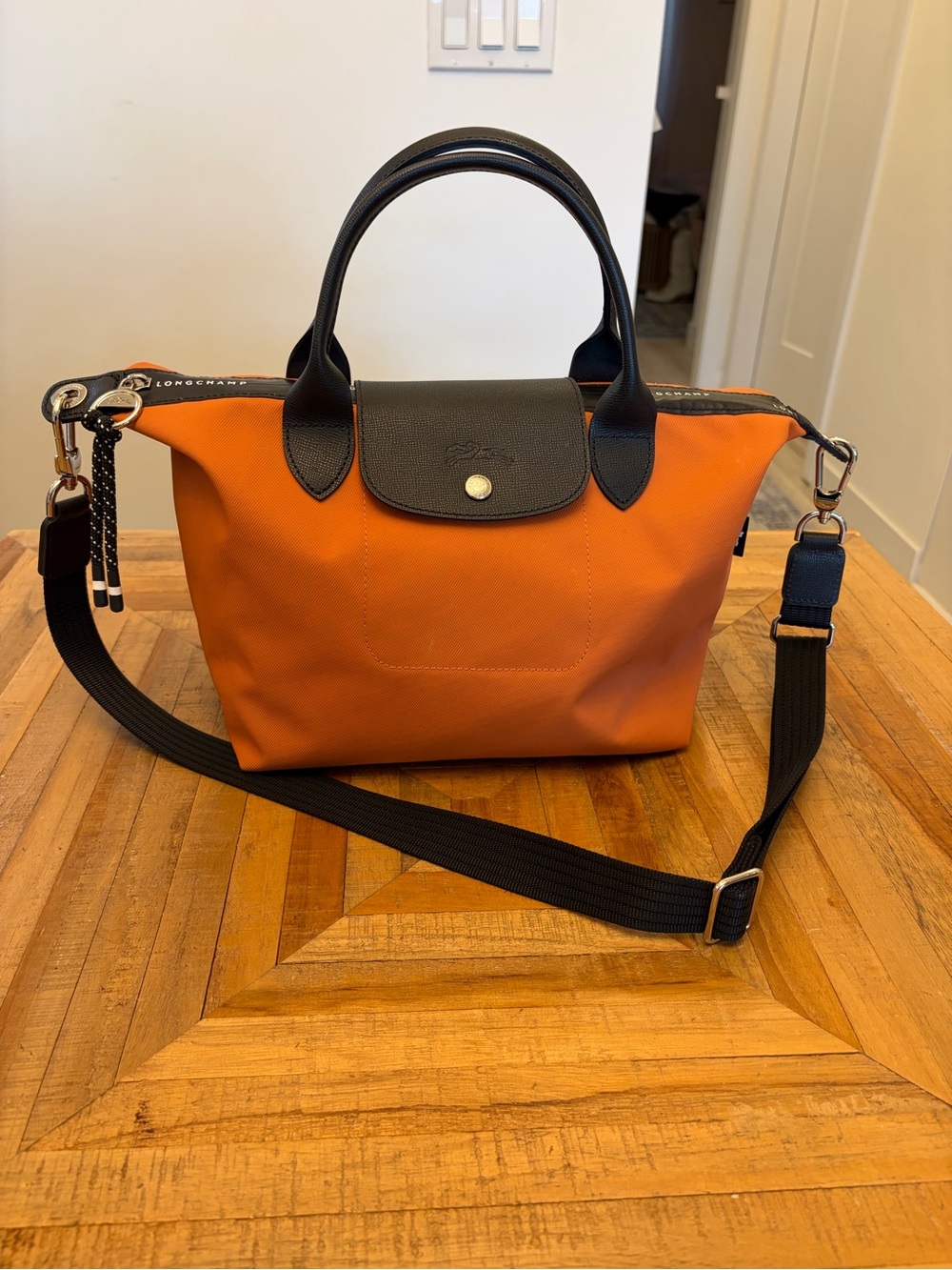 Longchamp Le Pliage Orange Nylon Top-Handle Shoulder Bag Size Small